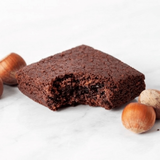 براوني بروتين من ايت مي بندق