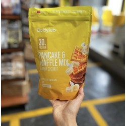  خليط البانكيك والوافل بنكهه الموز وجوز الهند 